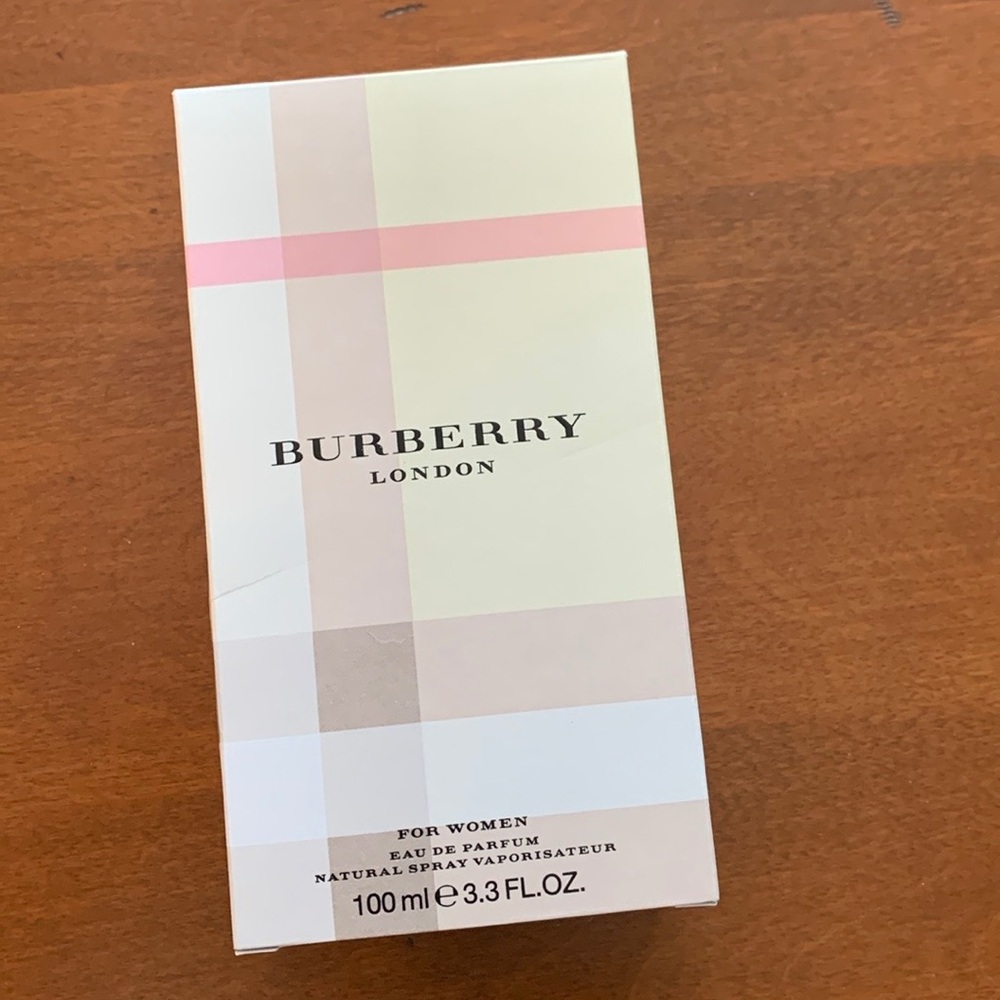 NWOT Burberry perfume